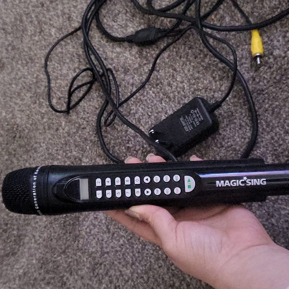 Magic sing karaoke microphone